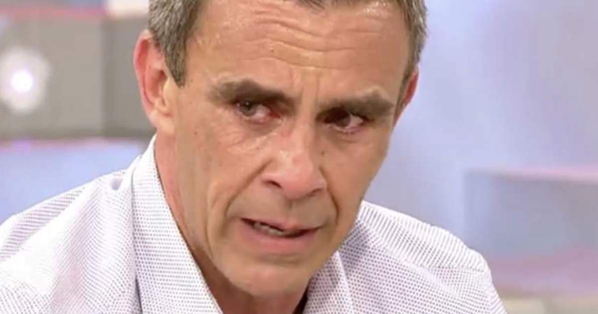 Lecturas's tweet photo. Alonso Caparrós, a lágrima viva, revela cómo se está enfrentando a sus problemas de dinero #yoveosalvame https://t.co/UJp97pxSDK https://t.co/SNOd1vInrM