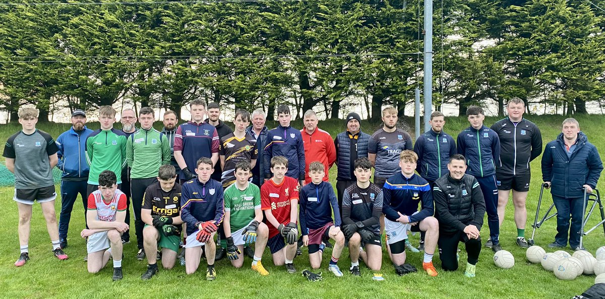 FermanaghGames's tweet photo. A great evening for our Goalkeeping workshop -thanks to all the coaches &amp; keepers who took part, it’s positive too see so many young keepers working on their skills.

Well done @patcadden13 for delivering a top session &amp; special thanks to @FermanaghGAA Goalkeepers Sean &amp; Jack. https://t.co/pJvsBO7web