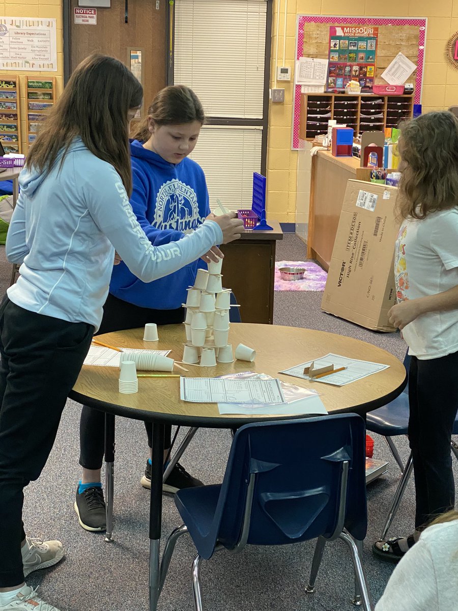 northiesread's tweet image. Library lessons this week consist of stem challenges! Fifth grade is making towers and kindergarten is making shapes! #Proud2BNorthies #WeAreElementary @North_Tweets @JCSchools_Lib