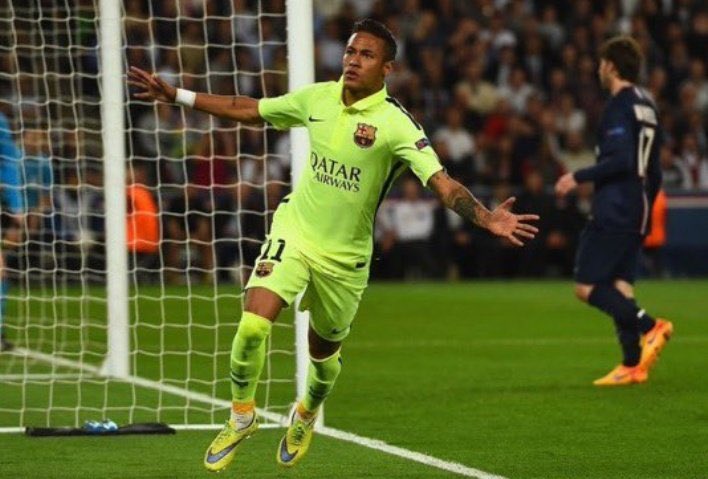 estagiariodoney's tweet photo. Respeita seu pai, PSG https://t.co/AHTTJqvamW