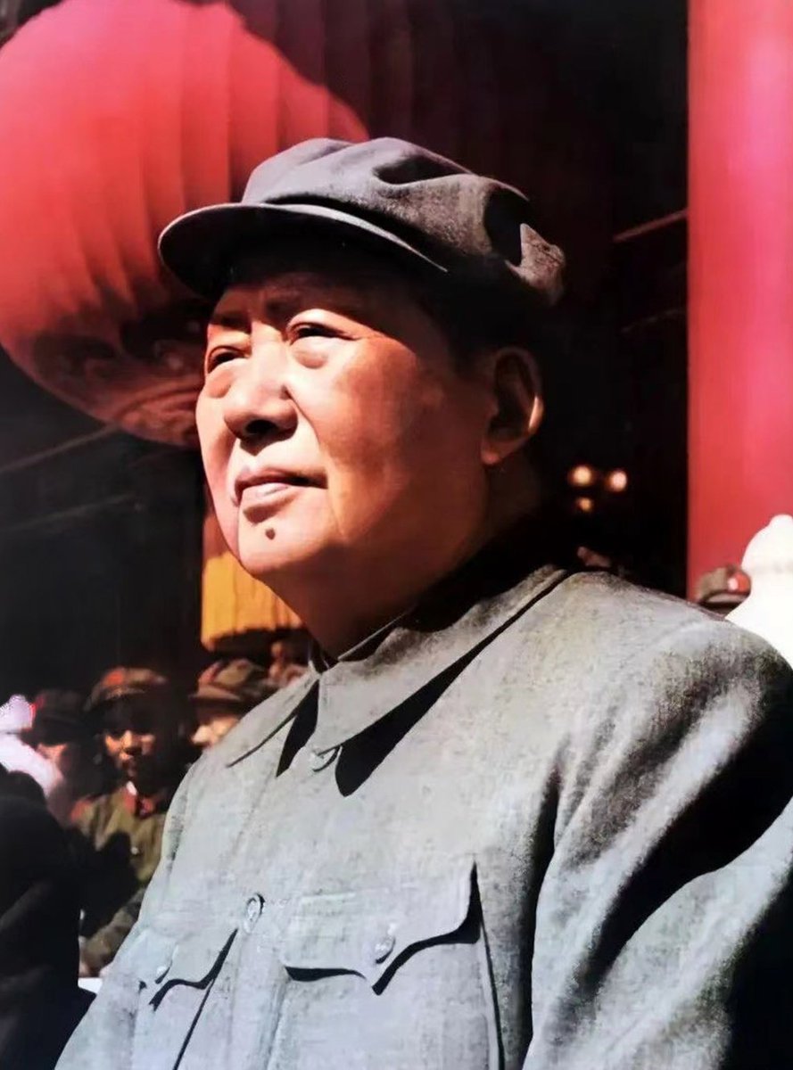 Jin20221009's tweet photo. 毛泽东失去对军队的实际控制逐渐被架空，像武汉720公开兵变反文革被免职的陈再道很快复职，二月逆流主谋叶剑英也重新主管军委，走资派和非四野干部陆续复出，周恩来加强对四野的清洗为邓小平等干部集团铺路。72年8月毛泽东对邓小平第四次揭发林彪的信给予肯定，随即周恩来向中央传达批示，邓小平复出 https://t.co/UpTptmXkCx
