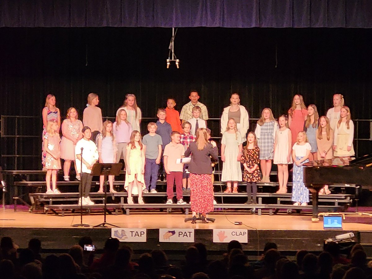 ChipFissel's tweet photo. Great night to be a Little Bolt Musician...great job as always...you rocked the house. Thank you Ms. Green,  Mr. Bish and Mr. Lobaugh... https://t.co/gcUIhO9E3E