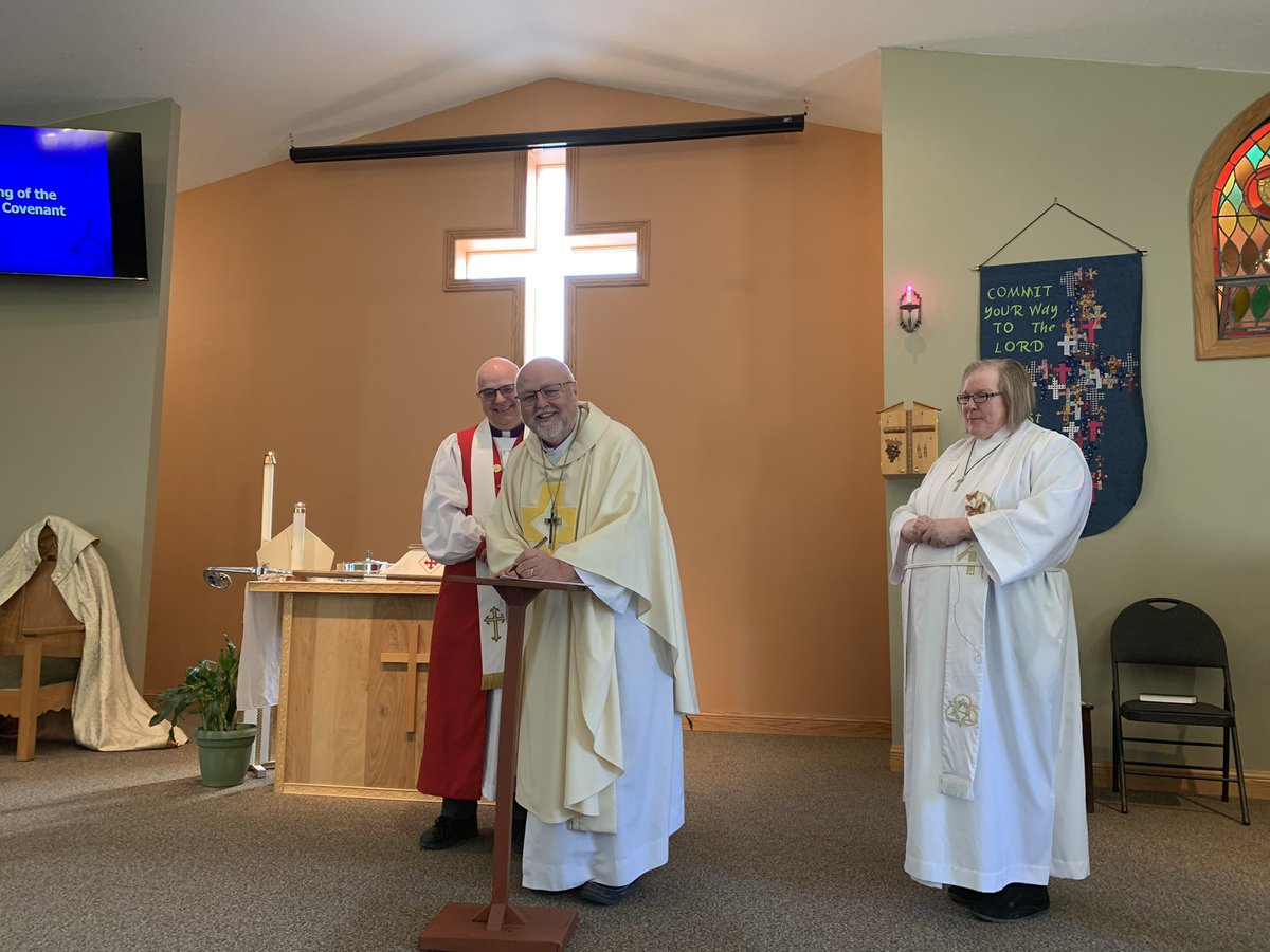 abtbishoplarry's tweet photo. Wonderful to be with +David Greenwood and Rev. Rose Howell and the Parish of the Northern Lights last Sunday for the historic Signing of the Parish Covenant. Here we are at St Andrews Zion, Colinton. #myelcic #abtsynod https://t.co/tm7EABb5NL