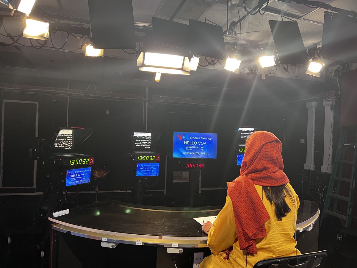 saminaahsan's tweet photo. I choose to study journalism at the time whn most ofthe studnts choose it after got rejected by other https://t.co/7UsNAgY77F passion nvr fades no matter wat the crcumstances r.I was/am the 1st femle M-media Journalist in the famly&frm Dir(KP)#MediaFreedomDay #FreePressMatters https://t.co/yECtPcWO5Z