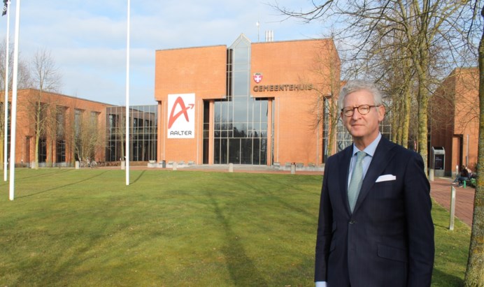 Luchtbakker's tweet photo. 📢🚨Breaking: 

Burgemeester De Crem in veiligheid gebracht na #droneattack op het Kremlin:

"Het verschil tussen het #Kremlin en ons #Cremlin is slechts één letter. Dat risico is te groot." https://t.co/CK069ZivpH