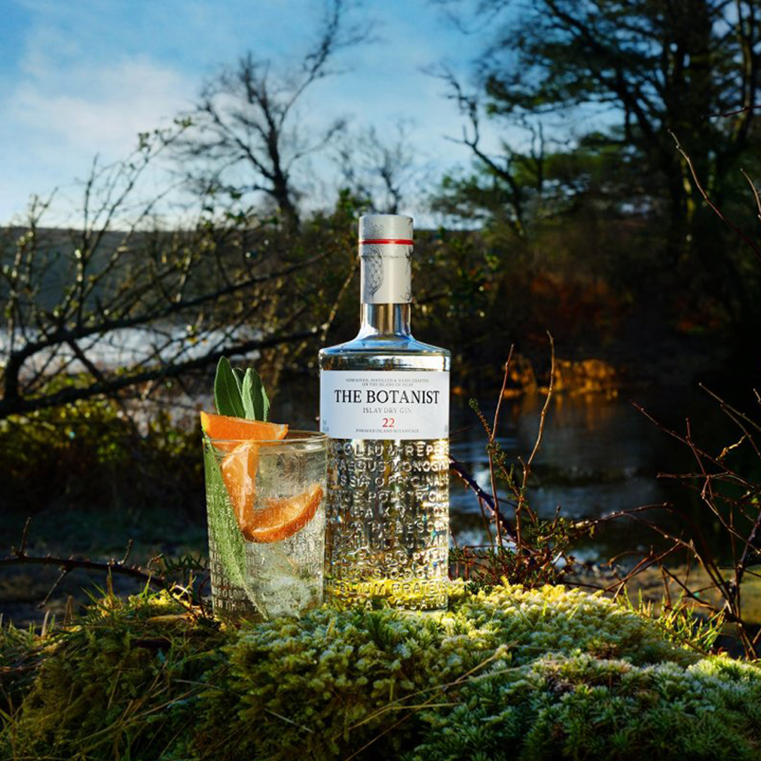 Join us June 6th for The Botanist Gin Club from 7pm - 9pm
Come enjoy specialty cocktails and hors d'oeuvres while you learn all about The Botanist Gin!
Doors open at 6:30pm. Click the link to get your tickets now!
purplepass.com/#253774/The_Wi…
<a href="/thebotanistgin/">The Botanist Gin</a> #gintasting #ginclub