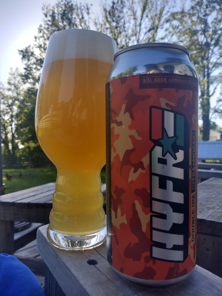 SueNelsonReilly's tweet photo. Trying the Newest HYFRE from Xul. Citra & Mosaic are my love language... Cheers y'all to making the most of it. I'm looking forward to not having a 3 am alarm set. ๐ป #knoxbeerforlife #grateful #wednesdaythought #longarms #beershare #beergirl #mine https://t.co/o8eJMp5TtU
