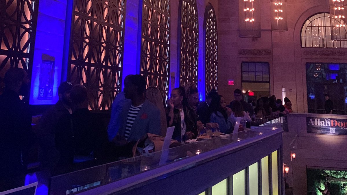 VoteDomb's tweet image. #itsaparty