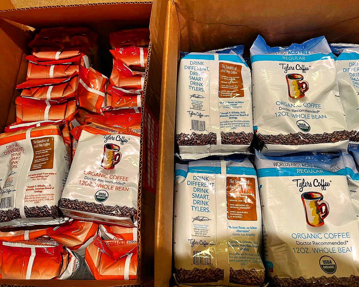 What's better than a bag of Acid-Free Coffee? A whole box! #tylerscoffeejapan #boxofcoffee #wellnesswednesday
