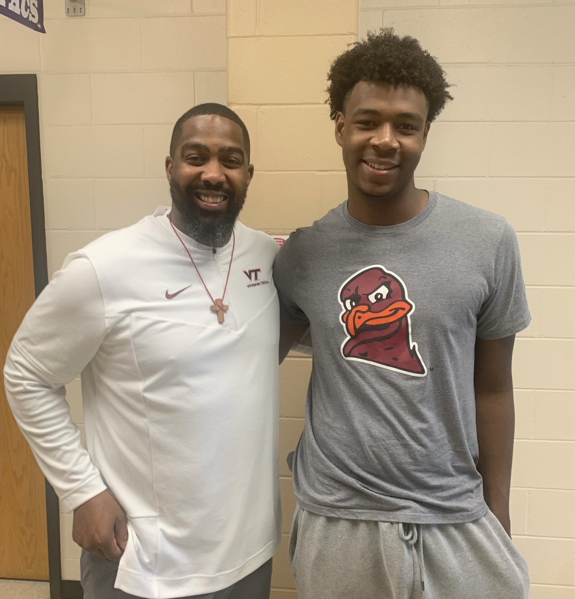 JaysonMorgan15's tweet photo. Enjoyed a brief visit yesterday with @Coach_Mines. Thank you for coming to see me. Look forward to joining you in Blacksburg soon. @HokiesFB @CoachPryVT @Crook_VT @DRWildcatFB @CoachMullinax https://t.co/s0CG4uOa4N