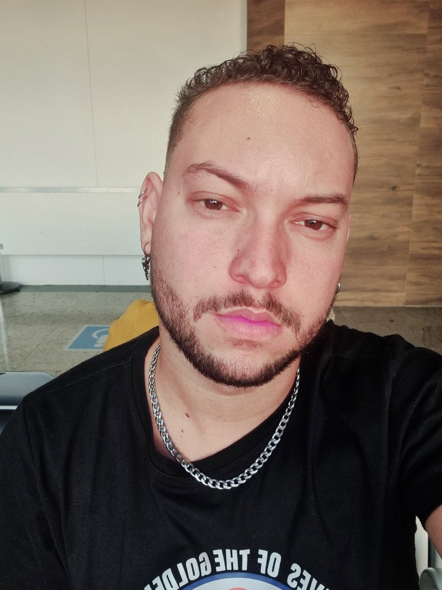 Leosouzameeeee's tweet photo. It's so good to feel alive, I have everything I need by my side. 🥰 https://t.co/Rwnggejn1g
