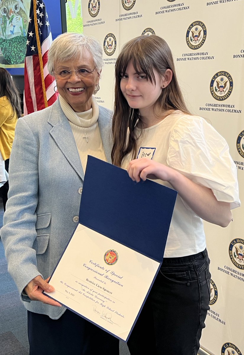 Lora Marie Durr tweet media