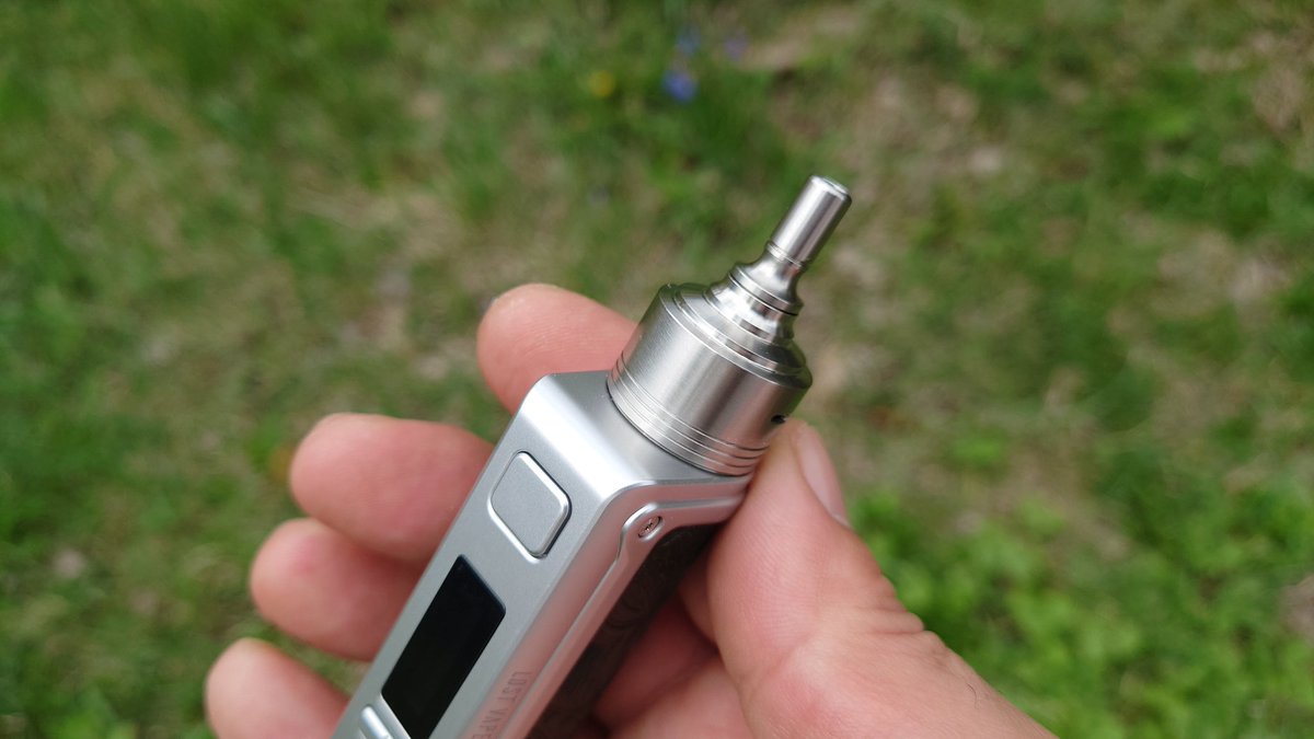 CebrjowHwScHCkj's tweet photo. 皆さんおはよっチェ😆👍今日も宜しくご安全に🙇💦#lostvape #thelemaquest mini + #MONOMOD #ORBITALRDA + #cthulhuドリチ😋✨  #VAPE #vape好きな人と繋がりたい #VAPE好きと繋がりたい #VAPE初心者 #cthulhumod https://t.co/cVUgJlCRlj