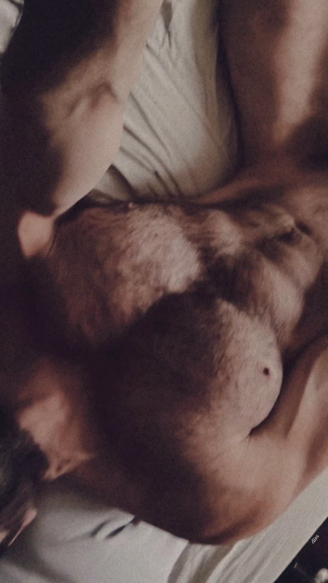 PabloPerroniFan's tweet photo. Papi delicioso… que ganas de ver a Pablo Perroni sin nada 🔥🔥🔥 https://t.co/KXkrg8xEzG