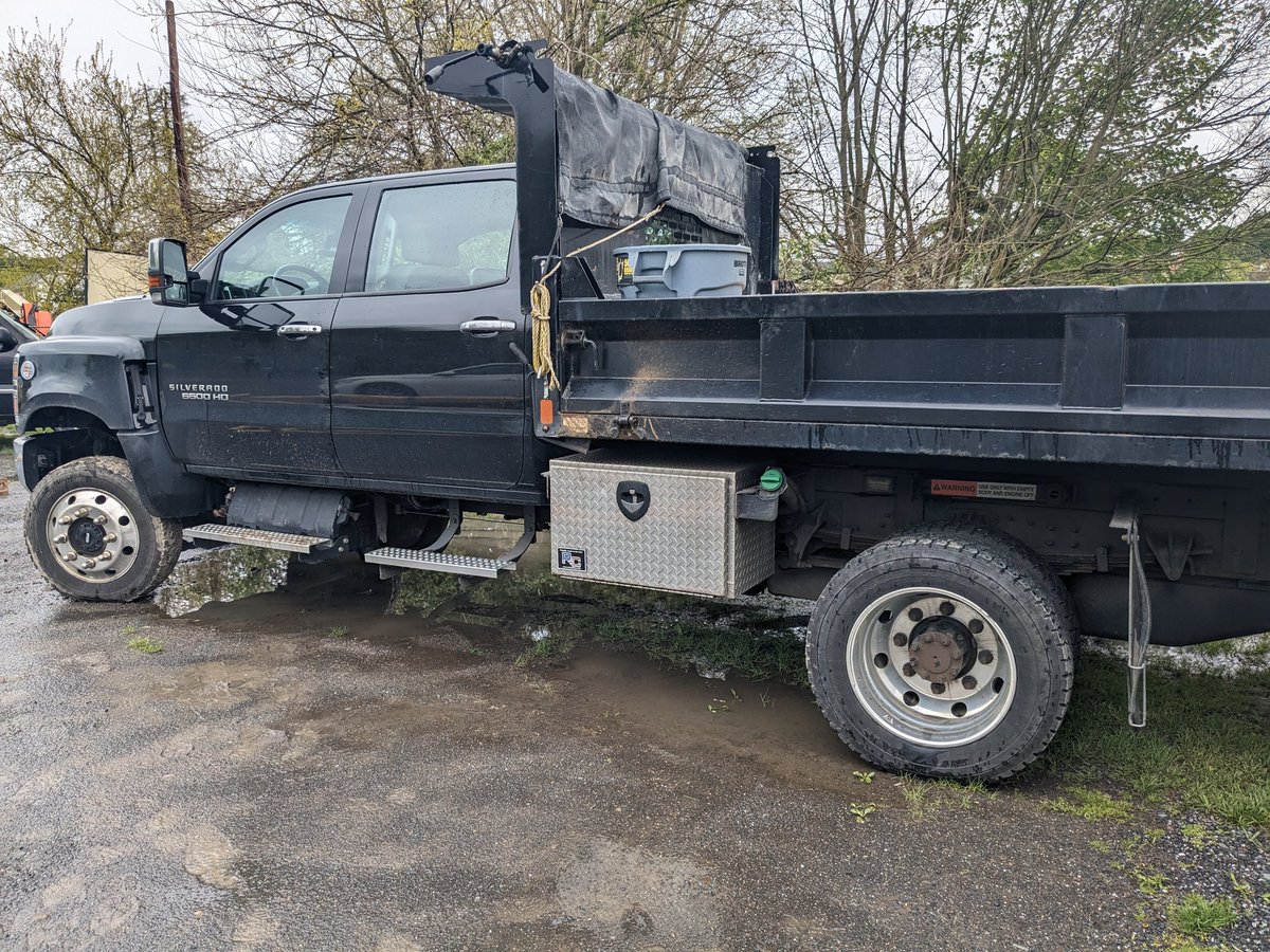 Instacarkey's tweet photo. InstaCarKey cuts and programs keys for all Make, Model and Year vehicles even Commercial vehicles. #chevytrucks #Chevrolet #gmctrucks #gm #Dodge #dodge https://t.co/h9f0SUhfpf