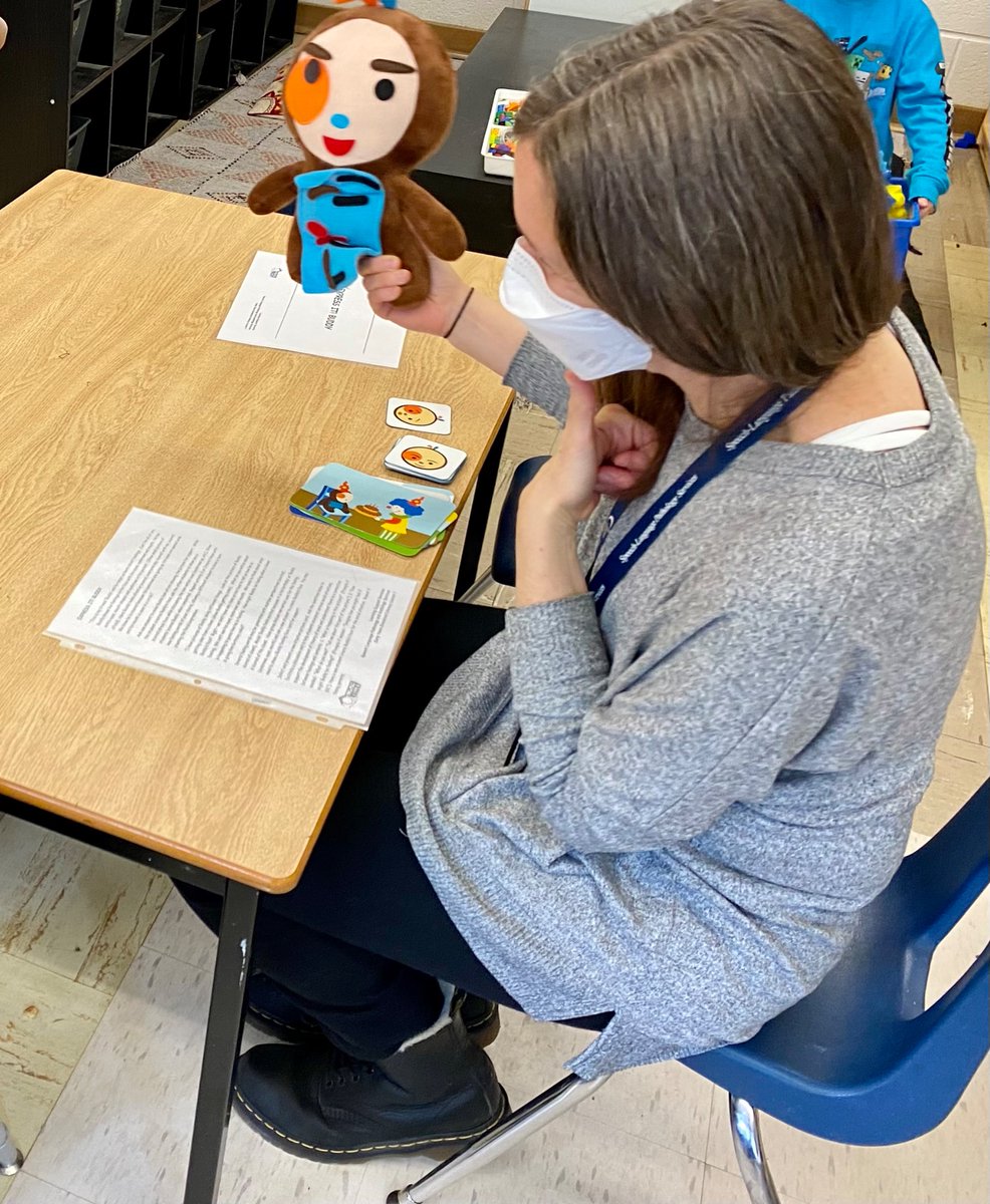 _JOKR_'s tweet photo. All feelings matter. Learning to be the boss of our big strong feelings! Using SPARKLE words to describe comfortable and uncomfortable feelings @ansonparkps @TDSB_SLP (Thanks Ms. Elizabeth!) https://t.co/GtSoLIbVrX