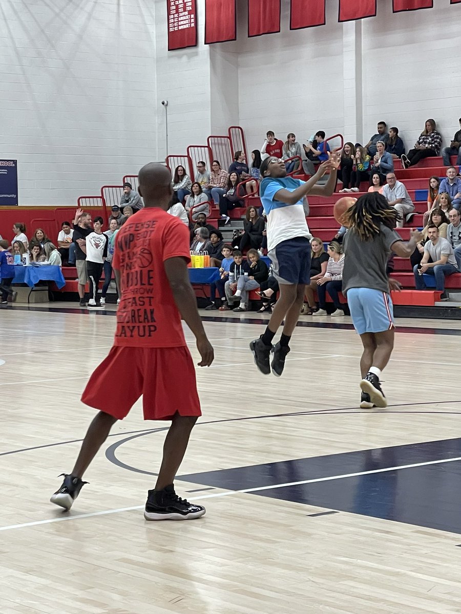 Ms. Hudd (@mshuddeastshore) on Twitter photo ESMS Staff/Family/Student basketball game!! Fun had by all! 🏀🐬💙
<a href="/MrsCEastShore/">Dr. Perry Carlson</a> <a href="/MrGenovaESMS/">Mr. Genova</a> ESMS Staff/Family/Student basketball game!! Fun had by all! 🏀🐬💙
<a href="/MrsCEastShore/">Dr. Perry Carlson</a> <a href="/MrGenovaESMS/">Mr. Genova</a>