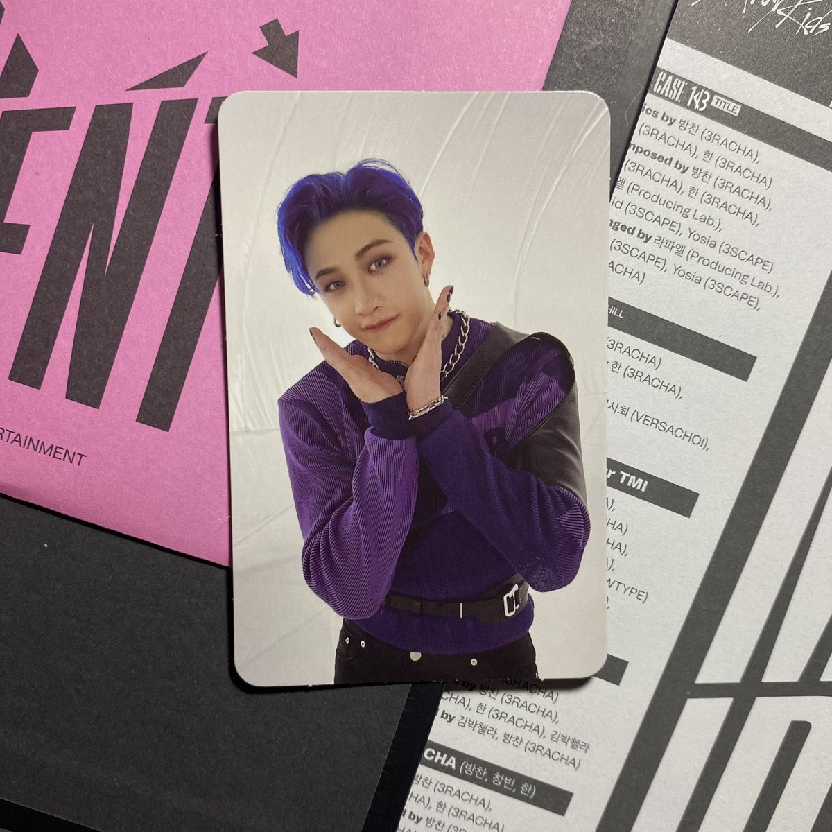 NiaSells_skz's tweet photo. wts lfb ph 𓆩 ♡ 𓆪 #aqhroditesells

Oddinary Synnara Bang Chan POB !

╰╮ ₱250 (₱200 if payo) 
╰╮ onhand, good condi, ❌ sensitive
╰╮ rcbyt!

DM / reply ! ᵔᴗᵔ ៸៸

𓆩 ♡ 𓆪 stray kids skz kpop pc bang chan bangchan Hyunjin I.N Felix Lee Know Changbin Seungmin Han https://t.co/opVfYYc83w