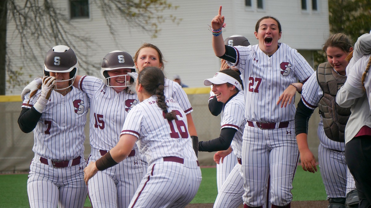 SC_Pride's tweet photo. A shutdown performance by Kane &amp; walk off bunt by Olsen gave #SpringfieldCollege softball a 1-0 win over Coast Guard in their NEWMAC Tournament opener today!

🔻Kane (W, 13-4) - 7 SO Innings
🔻Olsen GW bunt
🔻Pride now in Winner's Bracket Friday vs. TBA

https://t.co/aJCLHd2SQd https://t.co/Ipw1tXFmP3