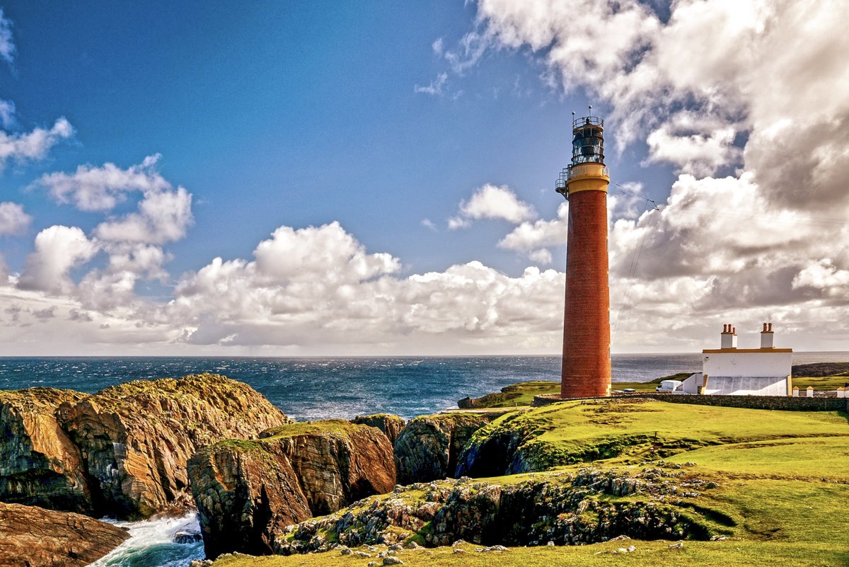 Scottish_Banner's tweet photo. Lovely day at the #ButtofLewis, the most northerly point of #Lewis in the #OuterHebrides.
Great 📷: Mik Coia
#Scotland #LoveScotland #ScottishBanner #Alba #ScotlandIsCalling #BeautifulScotland #VisitScotland https://t.co/yCNIR0c8zB