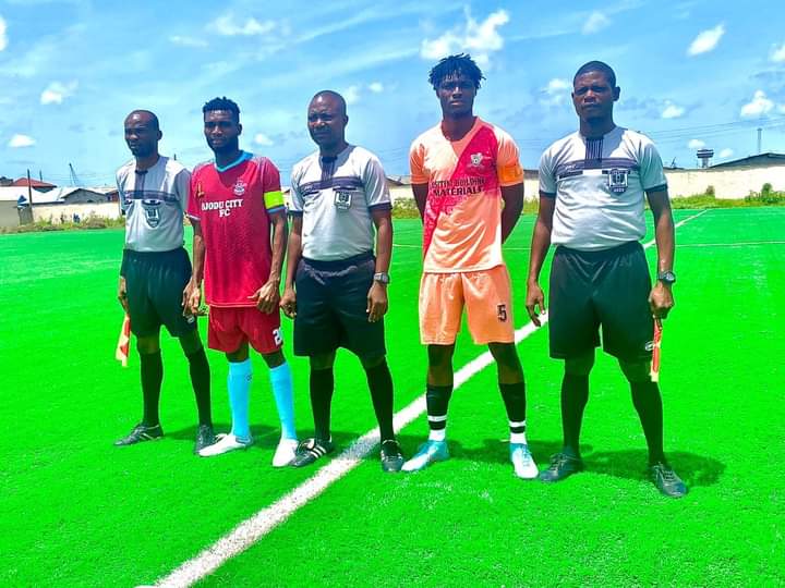 EmmydinhoFC's tweet photo. #NLO23 MatchDay One Result!

Emmydinho FC 1-2 Ojodu FC 

We started the 2023 NLO Stadium league season format with a defeat to Ojodu FC at Maracana Stadium, Lagos State. 

Amechi Christopher scored our first goal of the season and only goal of the game on the 43rd minutes. https://t.co/goneXyNSRc