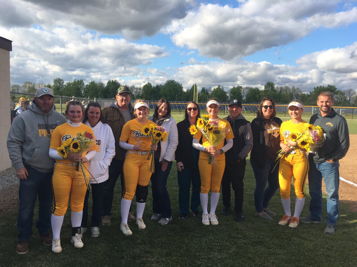 wbhsathletics's tweet photo. Thanks to our softball seniors Kyla, Kate, Lexi and Kara. What a run!! https://t.co/MHcUCxZq1o