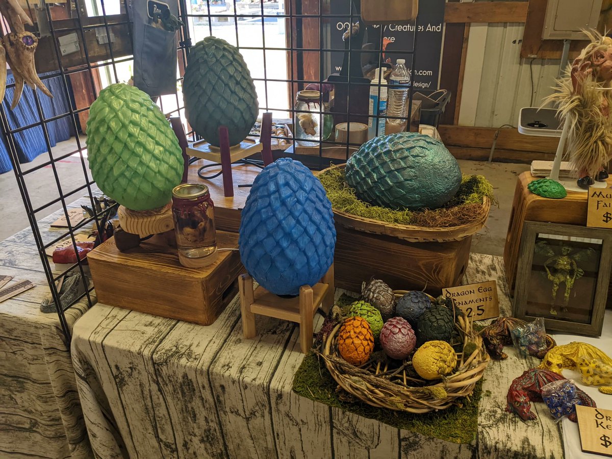 clevelandbazaar's tweet image. Meet your makers: Jen Davis &amp;amp; Steve Vihtelic, Edifice Art - Claude Raymond Design
 
Online: buff.ly/3ACIXMc
Facebook: buff.ly/3LjBczH 
Instagram: buff.ly/3niSKUD

buff.ly/3VopWXy