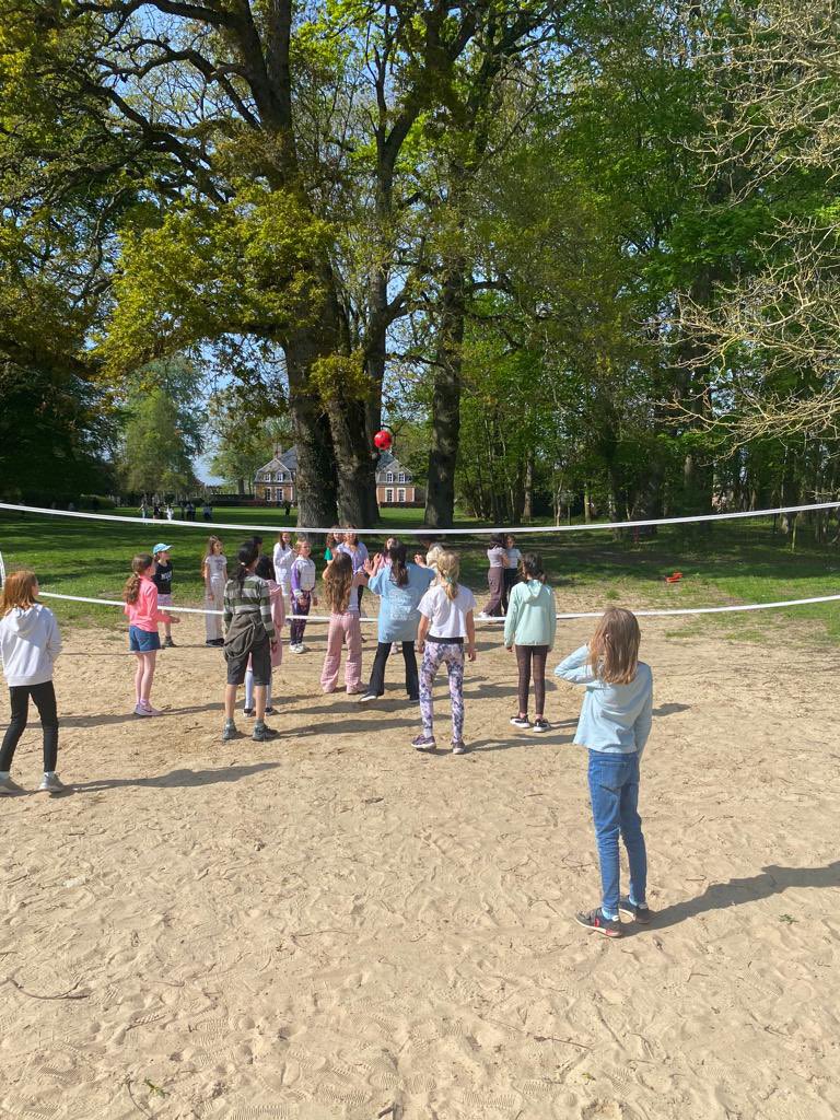 sydhighprep's tweet image. Meanwhile over in France, Year 6 have been enjoying French cuisine, exploring battlefields and taking on some friendly competition together... #forgeyourownpath