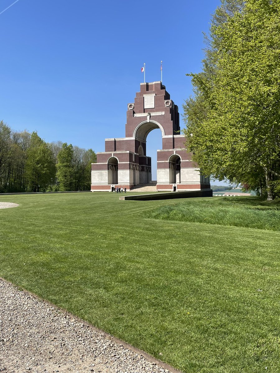 sydhighprep's tweet image. Meanwhile over in France, Year 6 have been enjoying French cuisine, exploring battlefields and taking on some friendly competition together... #forgeyourownpath