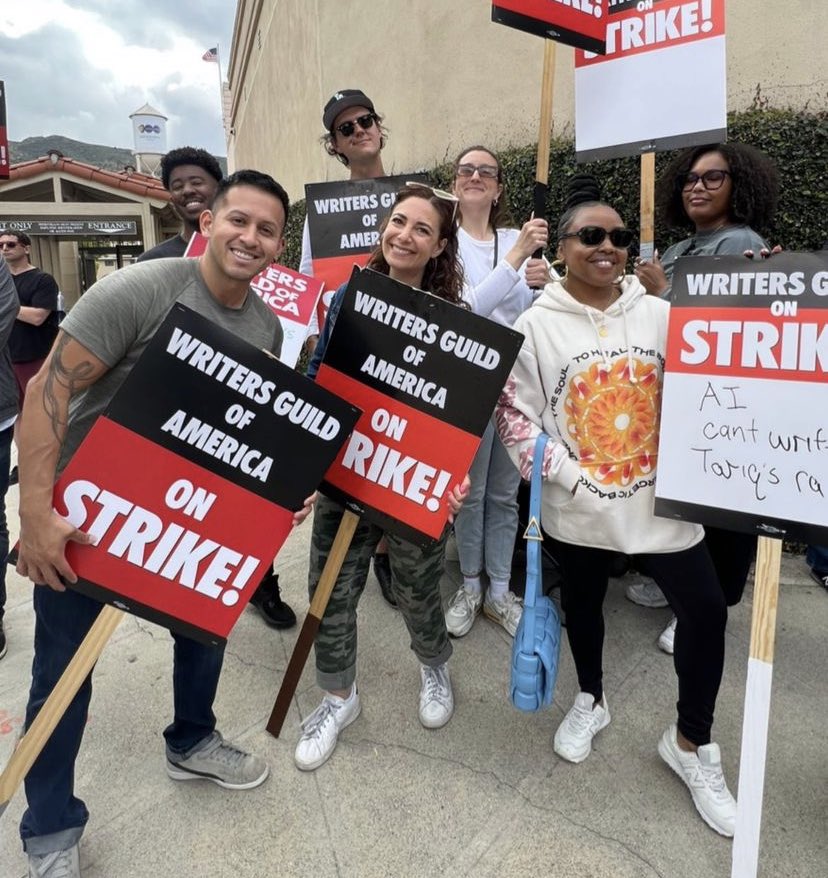 jadawadas's tweet image. “AI can’t write Tariq’s raps” 😭😭😭😭