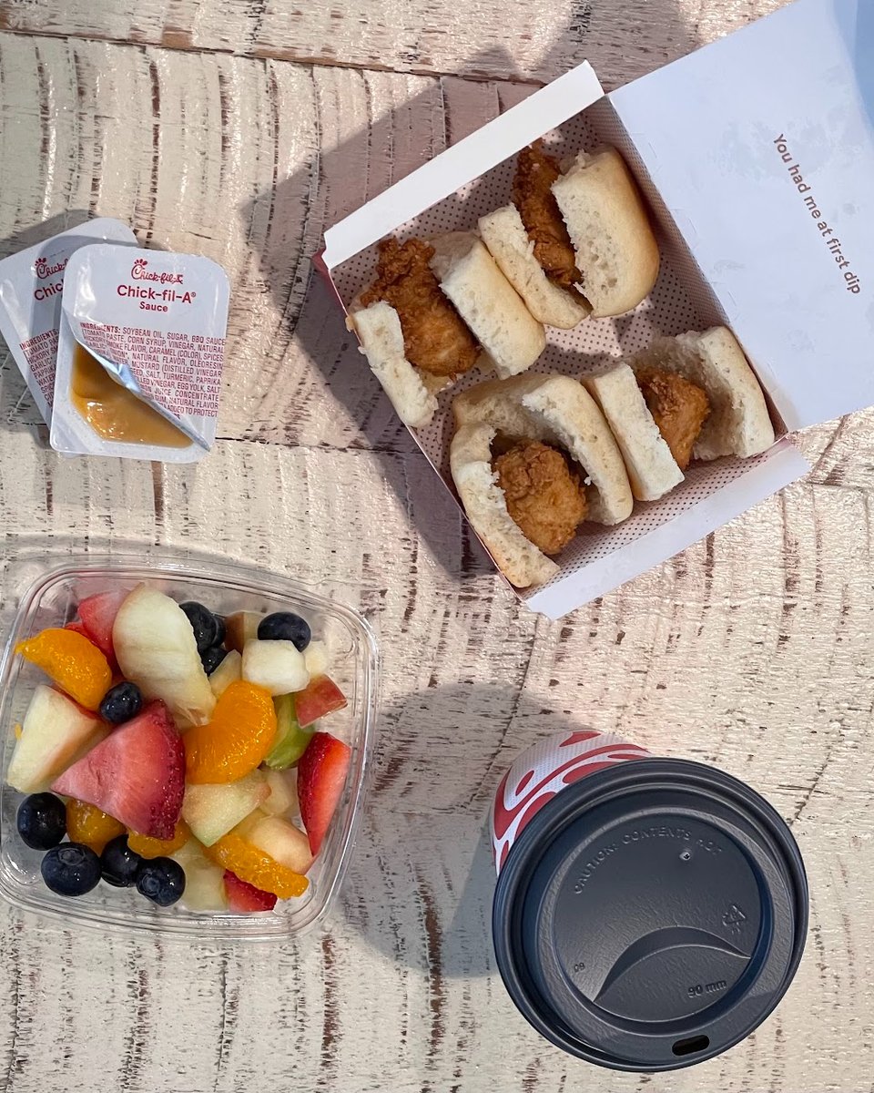 chickfilapsl's tweet photo. May the 4 count mini be with you, when you place a Mobile Order during Breakfast in the St. Lucie West Drive-Thru on May 4th!* Reward will be sent right to your app!
*Breakfast ends @10:30 AM|Drive-thru Only
#maythe4thbewithyou
#rewards
#mobileordering
#quickandeasy
#seeyousoon https://t.co/ptC3q6R6jp
