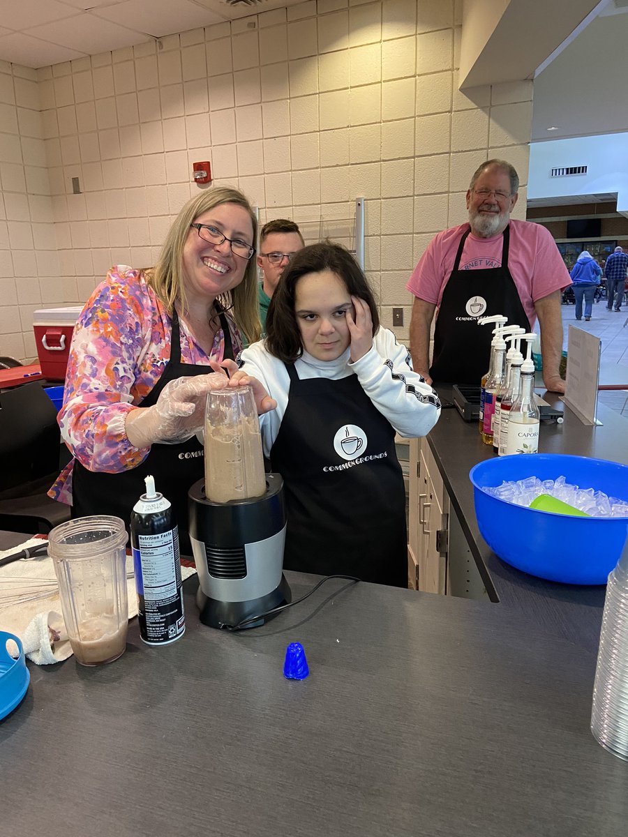 MrsKlossGVSD's tweet photo. So impressed by the Celebration of the Arts!  Common Grounds was keeping everyone properly caffeinated. So many talented students at GVSD!  #gvfeeling https://t.co/MQ6EPfbMji