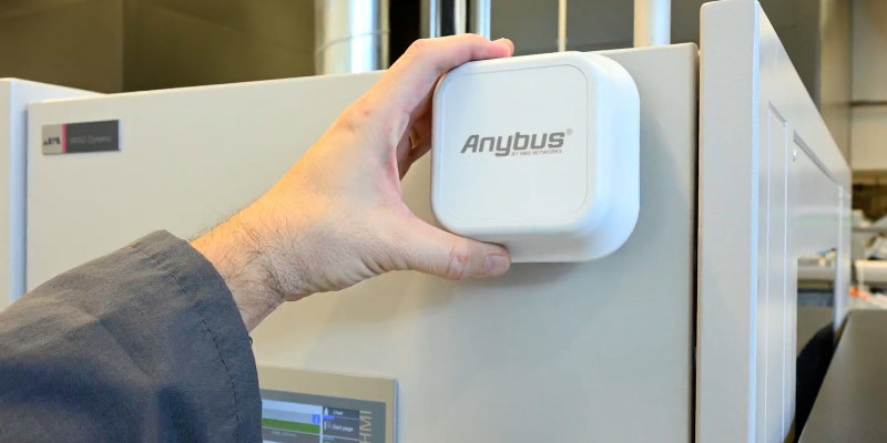 HMS Networks lanceert Anybus Wireless Bolt II industrievandaag.nl/hms-networks-l…
HMS Networks introduceert de Anybus Wireless Bolt II, een industrieel Wi-Fi 5 access point (AP) en wireless distribution system (WDS) client. 
#industrie #techniek #industrie40 #maakindustrie #machinebouw #proc