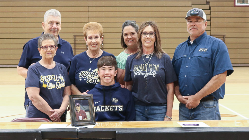 BHS SIGNING DAY: Case Markham to suit up for Howard Payne football ift.tt/1X0VwtU