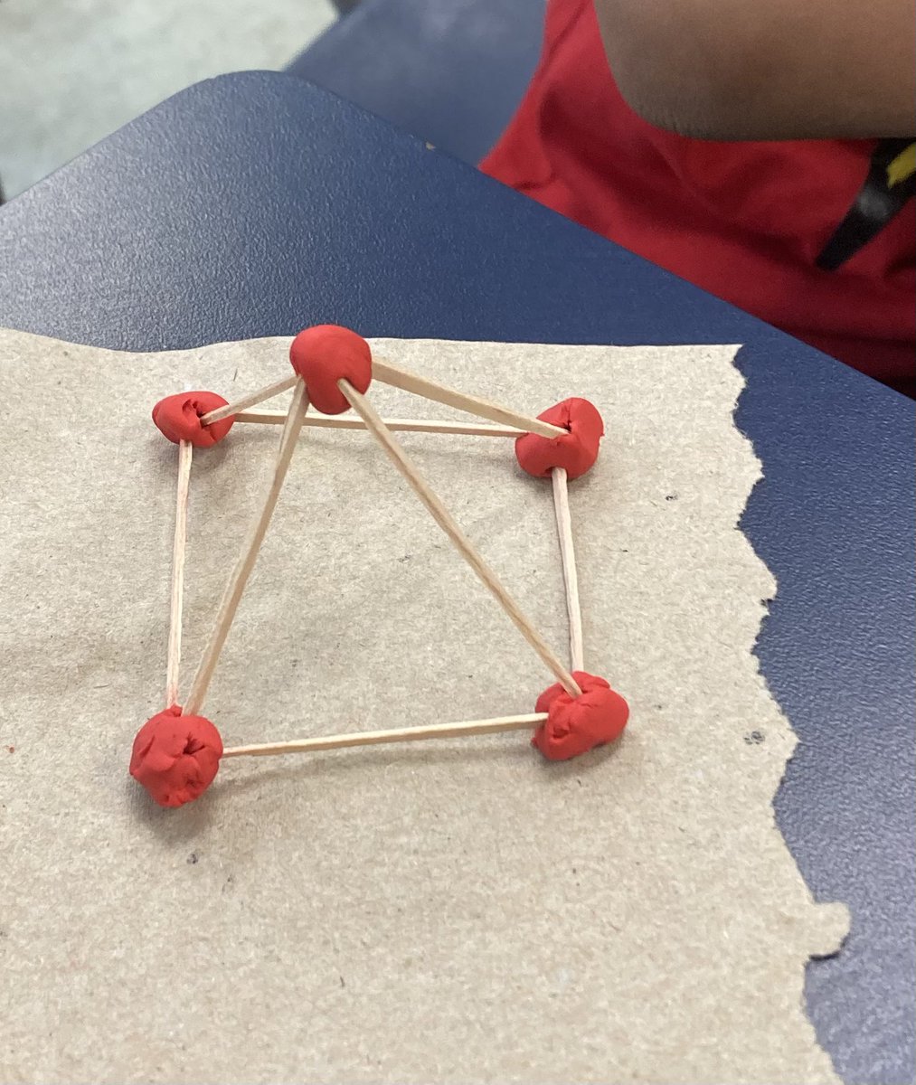 Lisa Bain tweet media