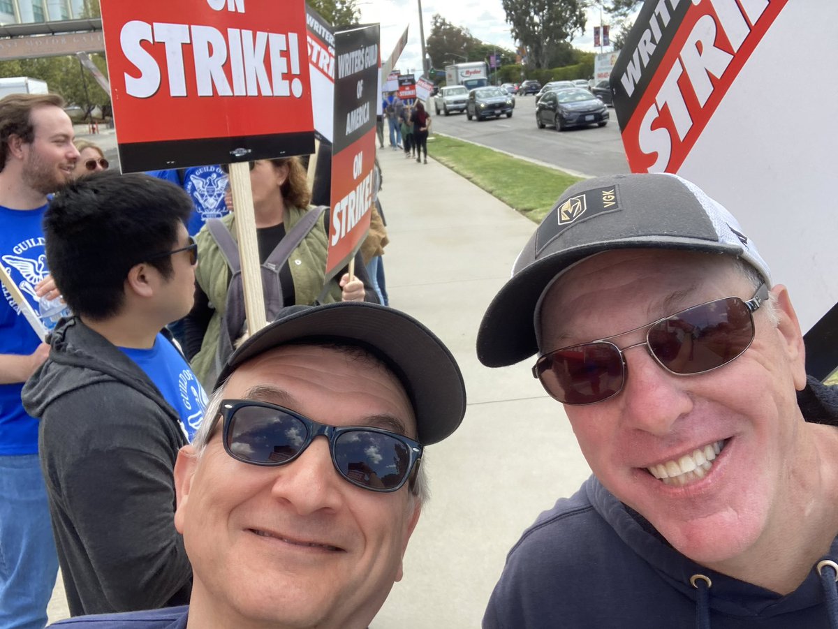 Mark Blutman tweet media