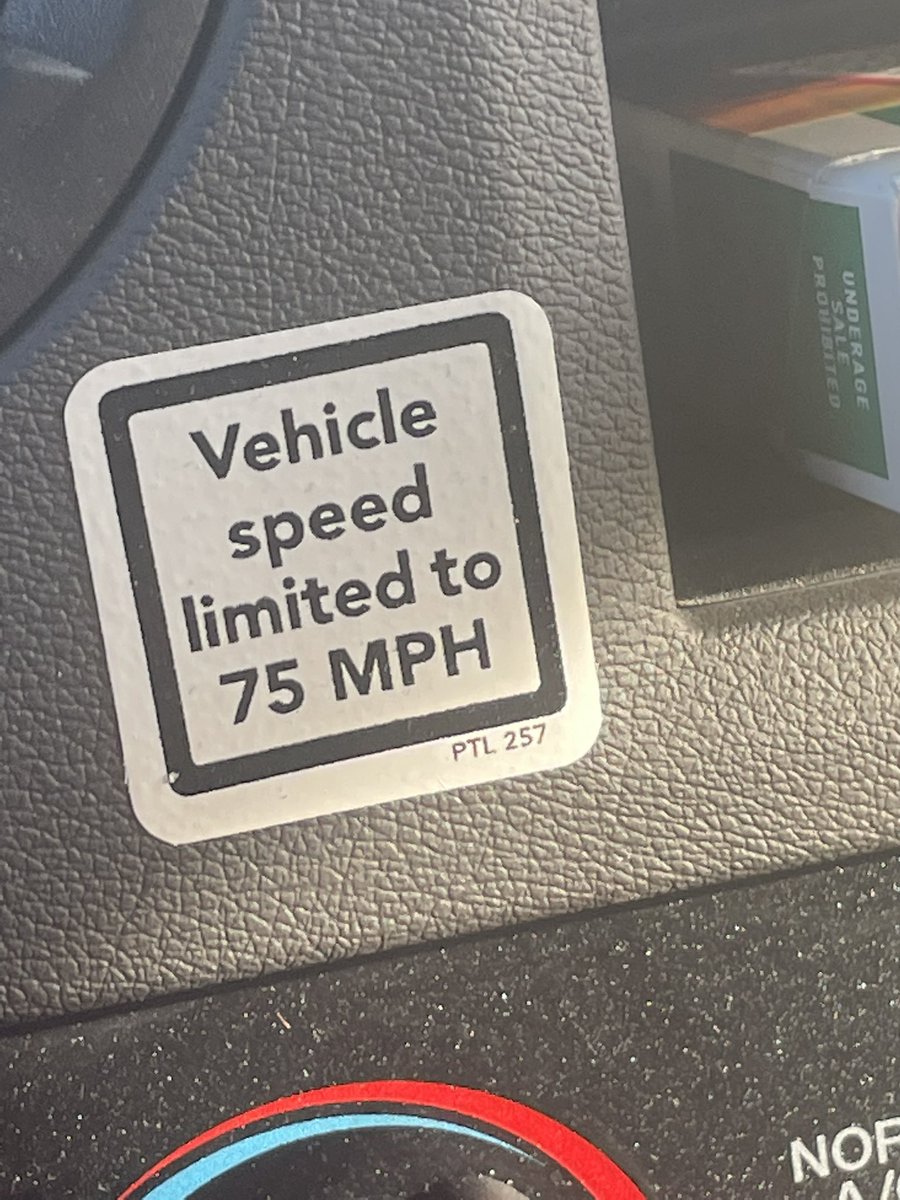 Mut_Master211's tweet image. Thanks @PenskeMoving  😒😒😒😒