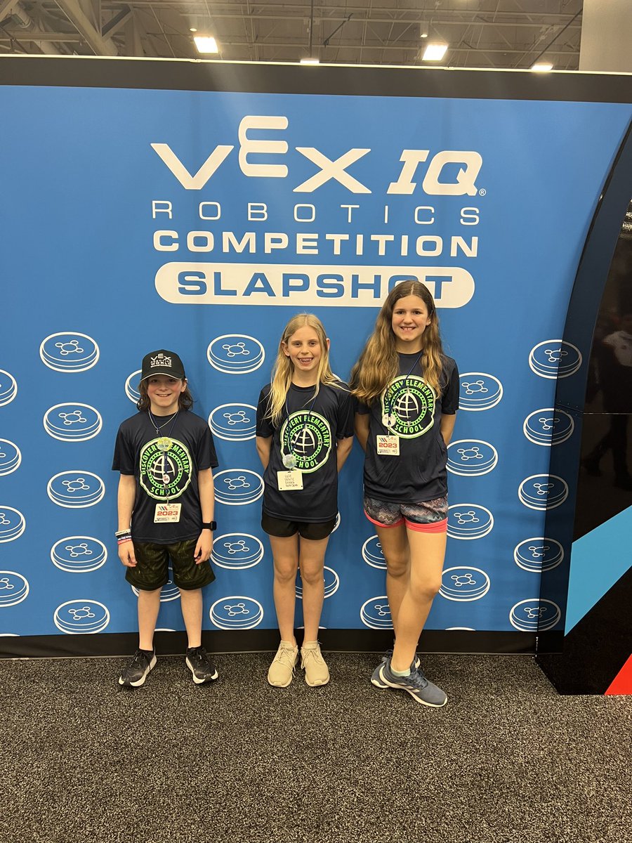 DiscoveryVex's tweet image. Team 18347E is having fun and doing well representing ND at the 2023 VEX IQ Robotics World Championships in Dallas, TX!! One long day competing today with another day of competition tomorrow! We’re really proud of Trailblazer Gold🏆💚💙 #GFSchools #TrailBlazeOn @GFSchools