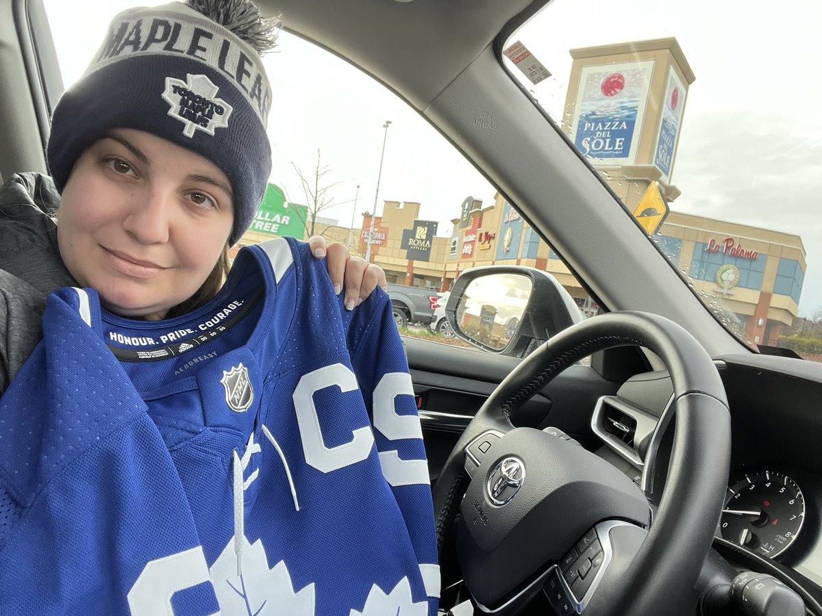 cece_alexandra's tweet photo. @TheFordFANatic @TheFordFANatic Challenge #5 and final one! The rain never stopped me anyway! I may live far from all of Toronto’s landmarks downtown but if your from Woodbridge Ontario you know this is the spot to be all summer long! #FordFanPower https://t.co/8zAZBZyRAX