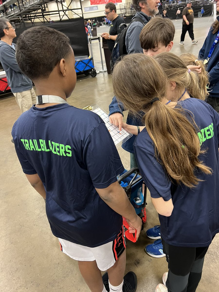 DiscoveryVex's tweet image. Team 18347G Trailblazer Pink is having a blast at the 2023 VEX IQ Robotics World Championships in Dallas, TX! After day 2 of competition, they are in the top 40% of their division! Way to represent ND!🏆💚💙 #GFSchools #TrailBlazeOn @GFSchools