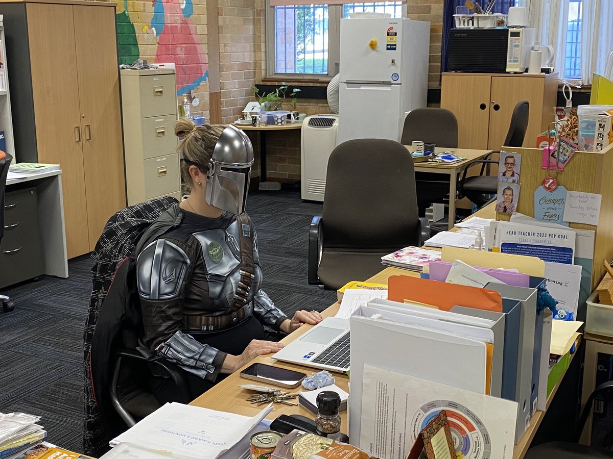 MsRatusau's tweet photo. May the 4th Be With You | All is well on Planet Terra (@JamesMeehanHS) today, Senior Executive phasers have been set to ‘stun’, with a little surprise from their Empire #StarWarsDay #staffwellbeing #lovewhereyouwork @PBordado @KrishnaP34 @_iEndo @RogersLeesa https://t.co/4WrJQP19Rt