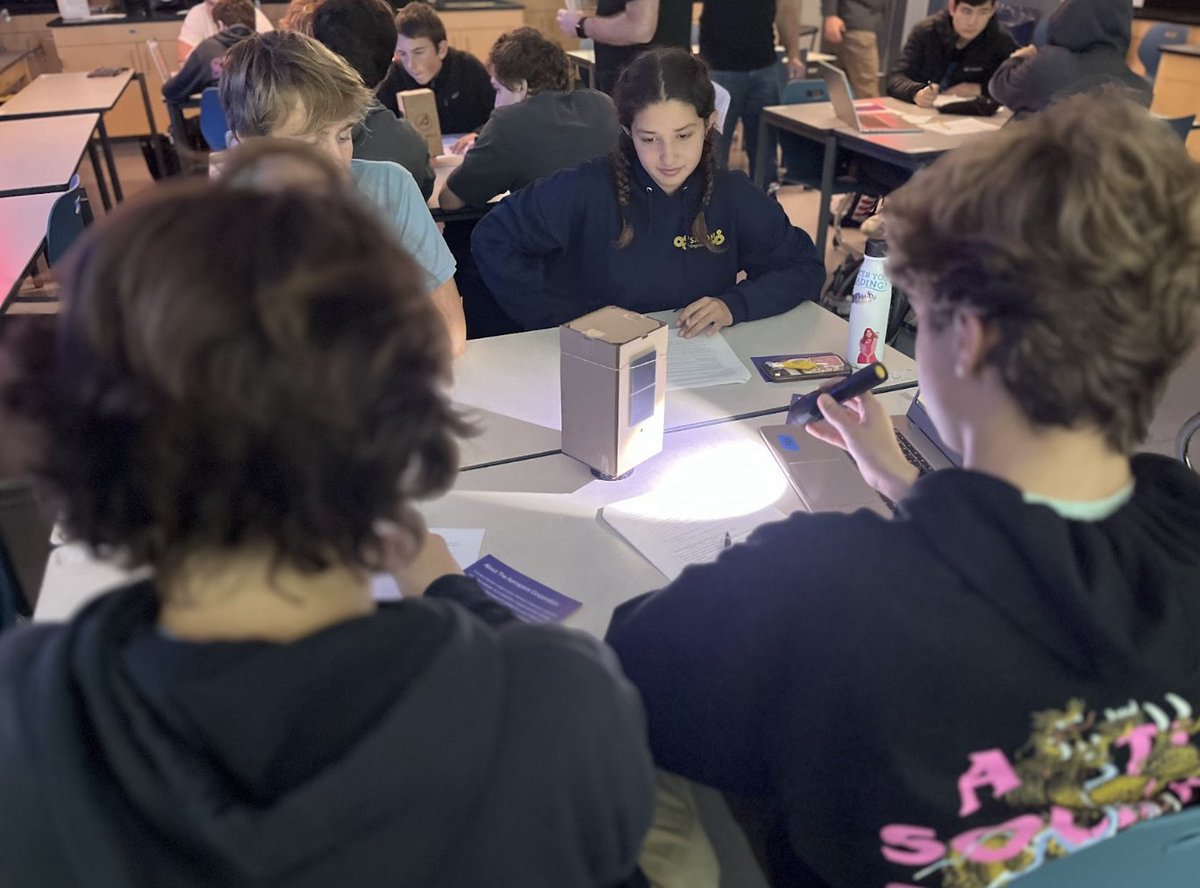 SMMUSD's tweet image. #SMMUSD partners, @AerospaceCorp, visited Corey Eckhart's CTE Aerospace Engineering class to engage students in a hands-on satellite lesson. The lesson was co-designed by Eckhart as a biproduct of his industry externship with Aerospace last summer.  @SamohiPrincipal @Dr_AShelton