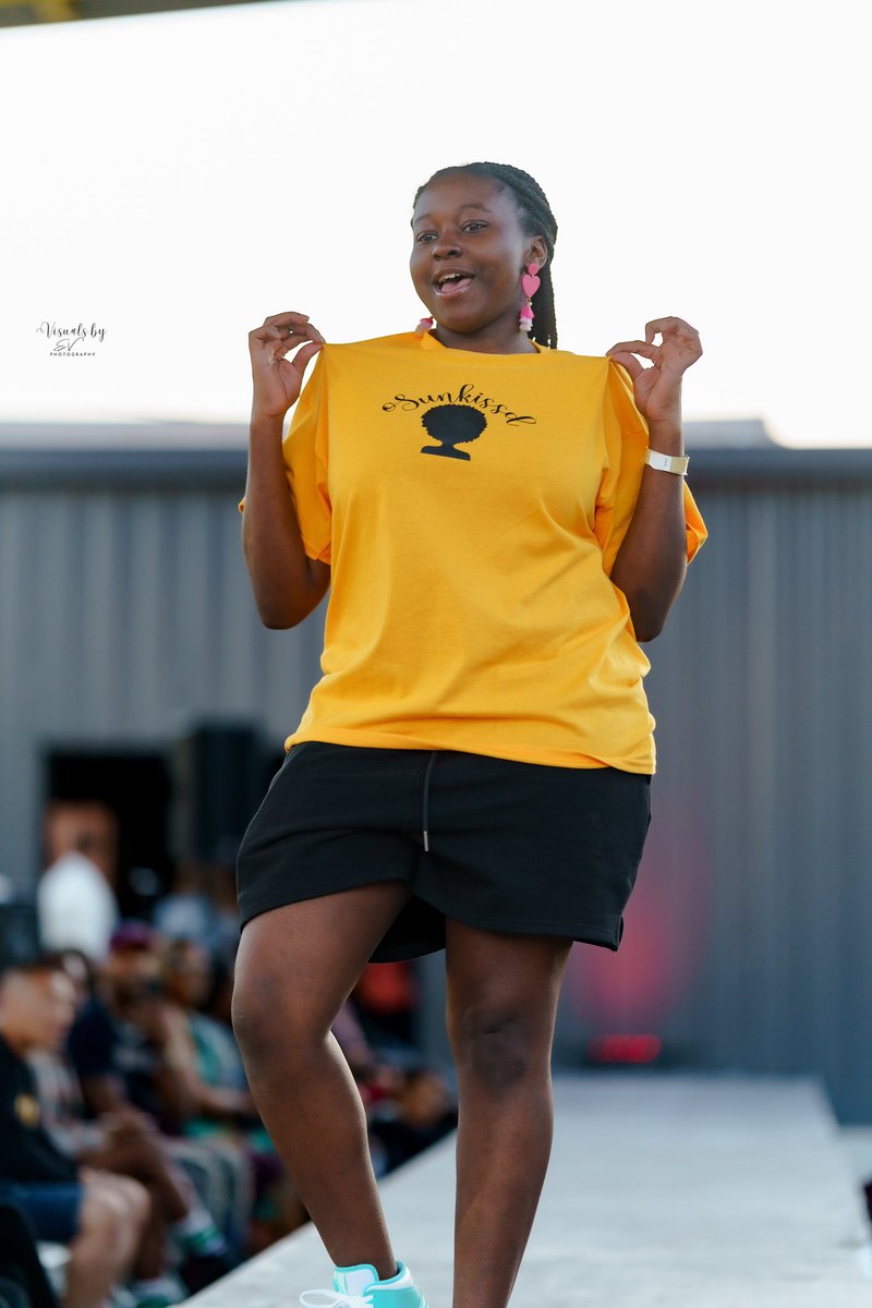 OB_Inc_KC's tweet photo. What a weekend! Thank you to @HypebeastKc and @KCFashion_ for bringing the crowd and the fun to OB! 
Our Ignition Lab students got the chance to strut their original designs on the runway too 😎
#OperationBreakthrough https://t.co/Vnb71zlzjg