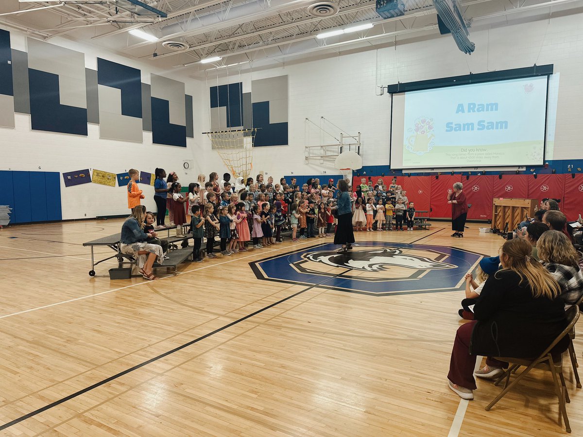 danikabrown0's tweet photo. Kindergarten spring sing 2023! Such an awesome afternoon listening to these kiddos sing their hearts out! 💕 #k2cuties #mckinleystrong #owatonnaproud https://t.co/j3UI8KtWLc