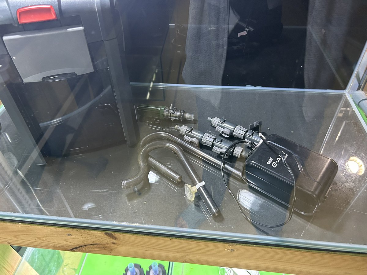 Sweet_Lab24's tweet image. 900水槽台
90レギュラー
45キューブ×2
エーハイムプロ4＋　パーツ有り
ヴォルテス　4灯
新品スポンジフィルター×3

引っ越しのため販売します。

¥30000

引き取り限定になります。
現状お渡しです🙇‍♂️