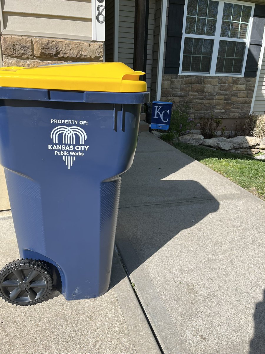 Love our new recycling bin! I knew it would have a lid, but this exceeded my expectations. I live next to a creek that is filled with blown recycling, so this is much needed. Proud of KC and thanks <a href="/QuintonLucasKC/">Mayor Q</a>. 
(Also love the <a href="/Royals/">Kansas City Royals</a>. Too bad I can’t see a game…) #kcmo