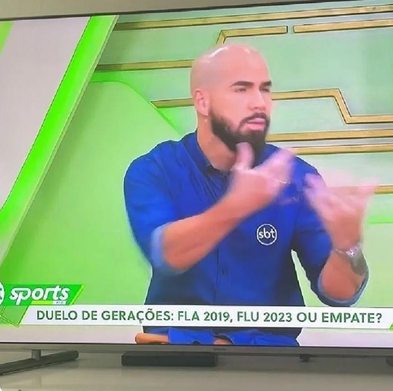 CentralFlaNacao's tweet photo. #Flamengo ganhou 2 brasileiros, 2 libertadores, 1 Copa do Brasil, recopa, SuperCopa. So não  ganhou o mundial de clubes.  
#Fluminense ganhou 2 carioca e querem se comparar? https://t.co/vmmXQvHO6p