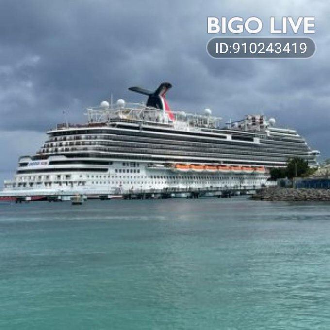 Come and see M&auml;j&euml;&scaron;t&yuml; streaming live on #BIGOLIVE and make new friends!  https://t.co/2DPHSwy6AE https://t<a href="/tag/bigolive"class="tags">#BIGOLIVE</a>