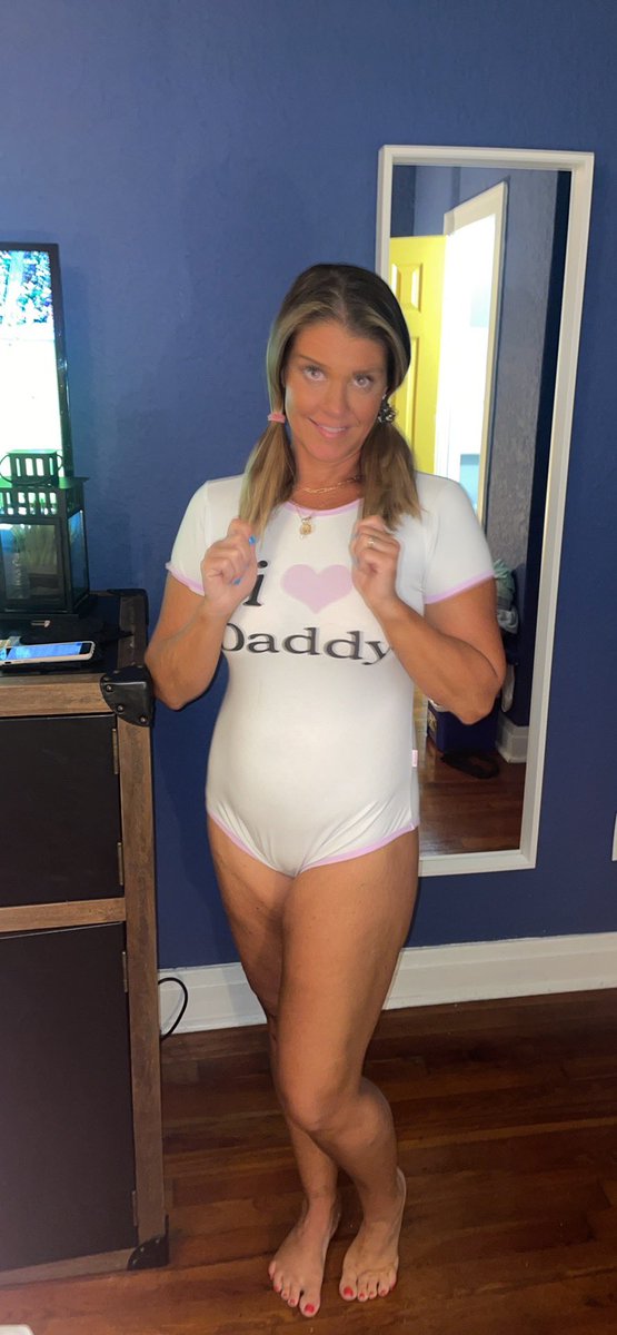 MsSweettea on Twitter: "Onesie Part 2"