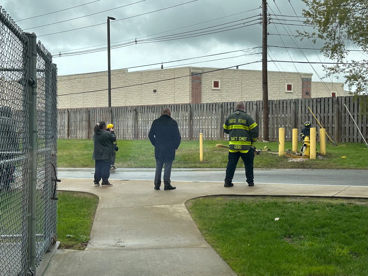 More great hands-on experience for our scholars in Responding to Emergencies today! @2_acad <a href="/CHepburnChange/">Dr. Corey T. Hepburn</a> <a href="/msgabbygraves/">𝕄𝕤. 𝔾𝕒𝕓𝕓𝕪 𝔾𝕣𝕒𝕧𝕖𝕤</a> <a href="/Kcolic1/">Kathy Colicchio</a> @GCSDsuper <a href="/GreeceCentral/">Greece Central</a>